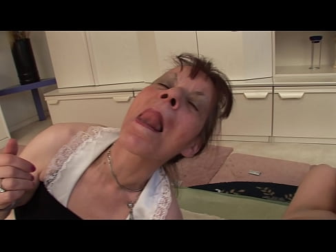 ❤️ Divām vecmāmiņām un vectētiņam ir sekss trijatā ❤❌ Sekss video pie mums lv.sayhentai.ru ❌