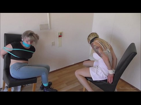 ❤️ Atkarīga / sasietas un ar aizliktām mutēm / damsel in distress ❤❌ Sekss video pie mums lv.sayhentai.ru ❌