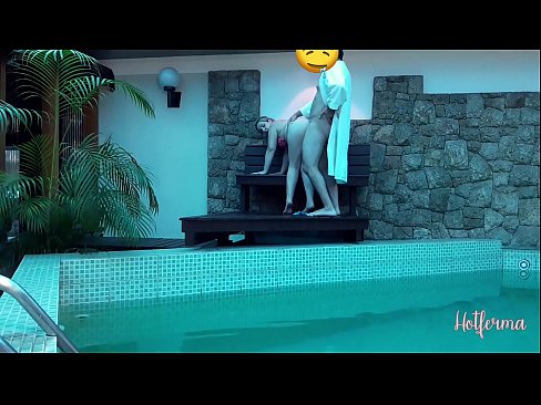 ❤️ Boss uzaicina kalponi uz baseinu, bet nevarēja pretoties karstu ❤❌ Sekss video pie mums lv.sayhentai.ru ❌